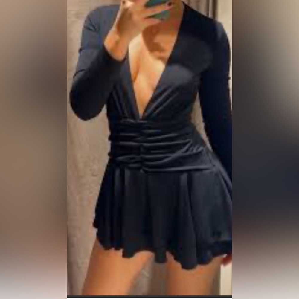 Zara Black Deep V-Neck Long Sleeve skort Dress